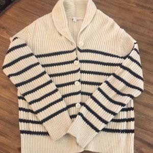 GAP sweater